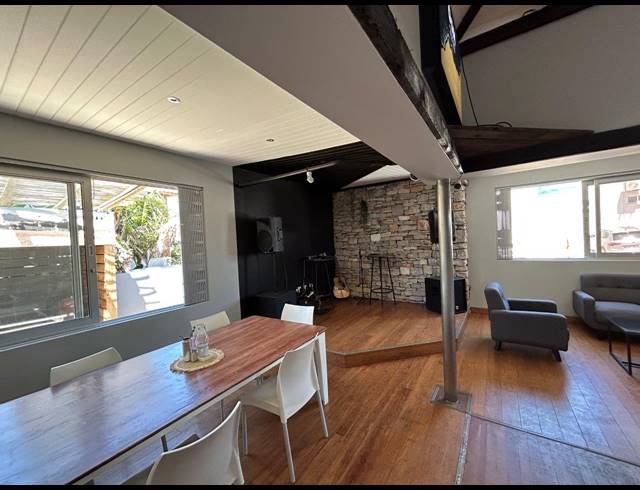519.50M² BUSINESS FOR SALE IN JEFFREYS BAY CENTRAL